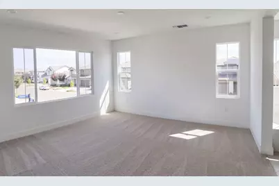 16213 Sculptor Avenue, Lathrop, CA 95330 - Photo 4