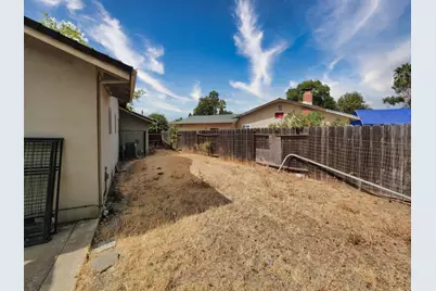 344 Santa Anita Ct, Stockton, CA 95210 - Photo 22