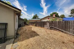 344 Santa Anita Ct, Stockton, CA 95210 - Photo 22
