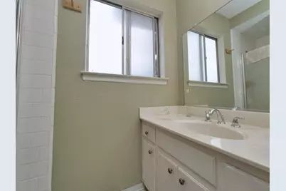 344 Santa Anita Ct, Stockton, CA 95210 - Photo 26