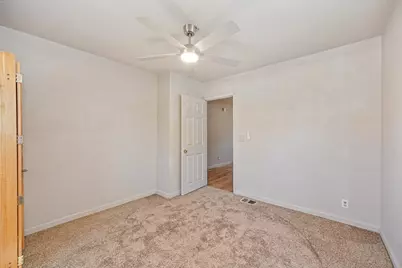 4555 71st Street, Sacramento, CA 95820 - Photo 14