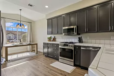 853 Eucalyptus Court, Lodi, CA 95242 - Photo 10