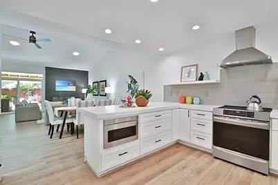 2 Free River Ct, Sacramento, CA 95831 - Photo 2