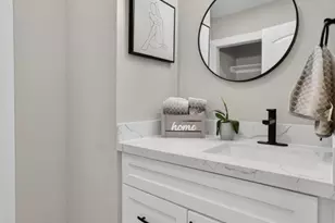 2296 Grove Ave, Sacramento, CA 95815 - Photo 20