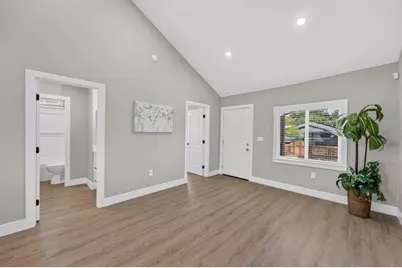 2296 Grove Avenue, Sacramento, CA 95815 - Photo 8