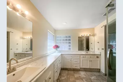 5457 N Ensanada Avenue, Fresno, CA 93723 - Photo 20