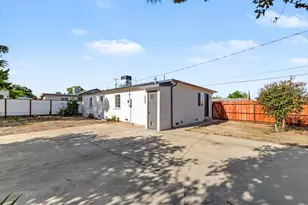 870 S Minaret, Turlock, CA 95380 - Photo 18