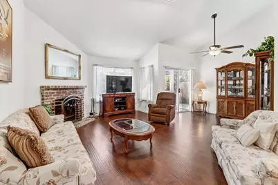8248 Cliffe Way, Sacramento, CA 95828 - Photo 4
