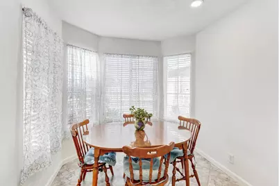 8248 Cliffe Way, Sacramento, CA 95828 - Photo 16