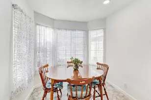 8248 Cliffe Way, Sacramento, CA 95828 - Photo 16