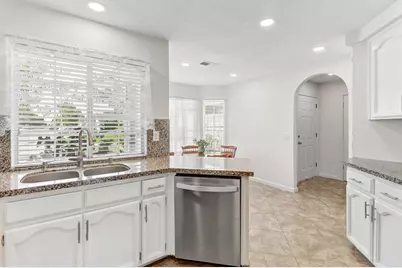 8248 Cliffe Way, Sacramento, CA 95828 - Photo 14