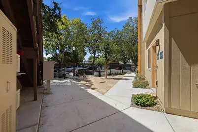 3131 W Street, Sacramento, CA 95817 - Photo 12