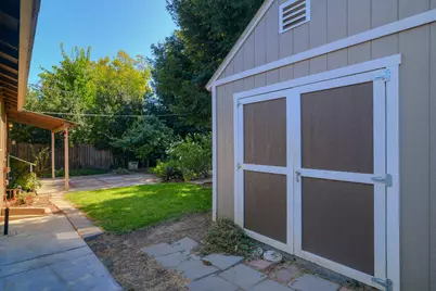 2368 Irvin Way, Sacramento, CA 95822 - Photo 24