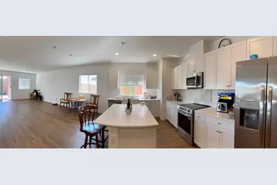 8412 Sinesky Way, Elk Grove, CA 95757 - Photo 2