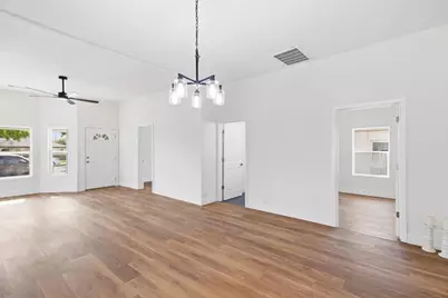 315 S J Street, Madera, CA 93637 - Photo 8