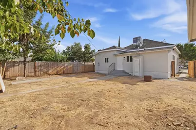 315 S J Street, Madera, CA 93637 - Photo 30