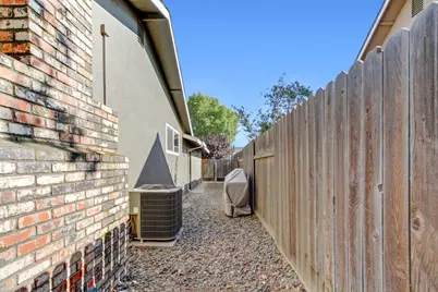 28 Del Mar Street, Woodland, CA 95695 - Photo 32