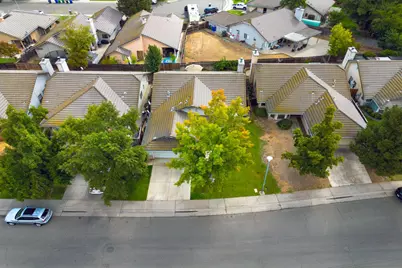 996 Beaver Park Way, Galt, CA 95632 - Photo 2