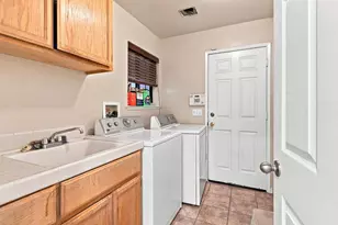 996 Beaver Park Way, Galt, CA 95632 - Photo 24