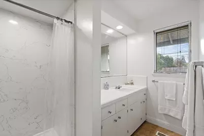1790 Elmwood Avenue, Stockton, CA 95204 - Photo 10