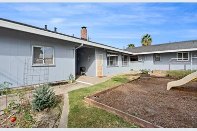 1790 Elmwood Avenue, Stockton, CA 95204 - Photo 14