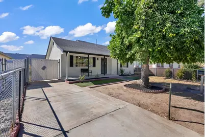 567 N Grant Avenue, Manteca, CA 95336 - Photo 2