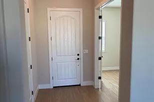501 Dona Ana Dr, Manteca, CA 95337 - Photo 2