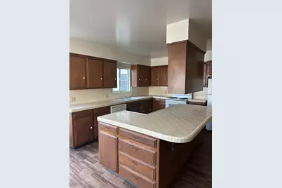 960 Kenwood Avenue, Turlock, CA 95380 - Photo 12