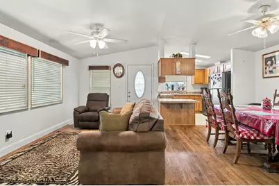 E Yosemite Avenue #186, Manteca, CA 95336 - Photo 12