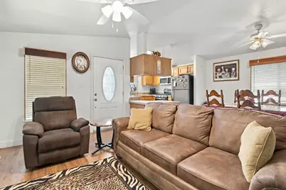 E Yosemite Avenue #186, Manteca, CA 95336 - Photo 10