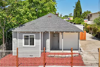 4901 Parker Avenue, Sacramento, CA 95820 - Photo 2
