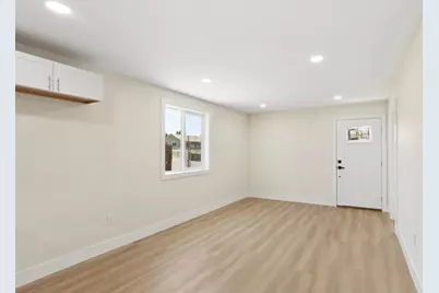 4901 Parker Avenue, Sacramento, CA 95820 - Photo 14
