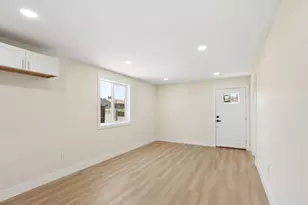 4901 Parker Ave, Sacramento, CA 95820 - Photo 14