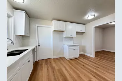6837 Stoneman Drive, North Highlands, CA 95660 - Photo 10