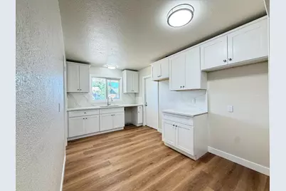6837 Stoneman Drive, North Highlands, CA 95660 - Photo 8