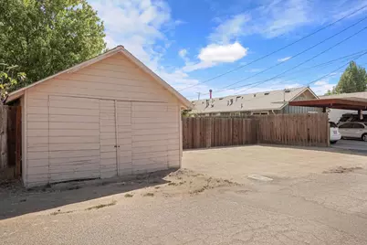 237 S Pleasant Avenue, Lodi, CA 95240 - Photo 46