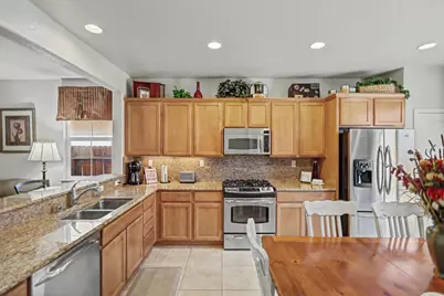 7531 Abbey Circle, Elk Grove, CA 95757 - Photo 16