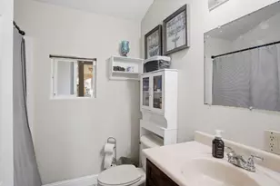 2320 Encina Ave, Modesto, CA 95354 - Photo 12
