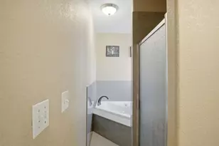 2320 Encina Ave, Modesto, CA 95354 - Photo 20