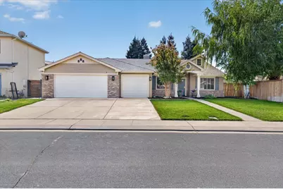 2114 Woodbine Avenue, Manteca, CA 95337 - Photo 2
