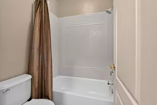 2114 Woodbine Ave, Manteca, CA 95337 - Photo 28