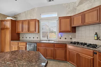2114 Woodbine Avenue, Manteca, CA 95337 - Photo 18
