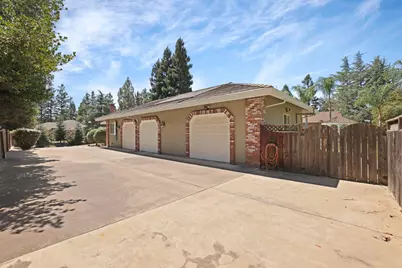 10117 Del Almendra Drive, Oakdale, CA 95361 - Photo 56