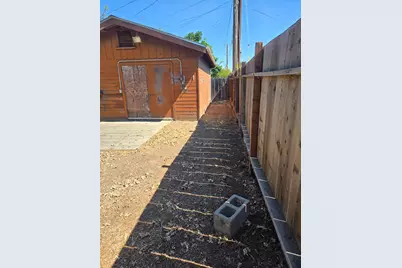 2052 S Tuxedo Avenue, Stockton, CA 95204 - Photo 34