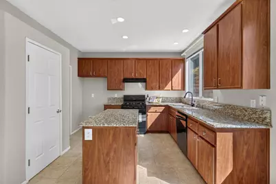 2349 Medallion Way, Lodi, CA 95242 - Photo 16
