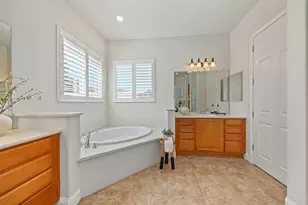 1228 Maple Leaf Ct, Manteca, CA 95336 - Photo 40