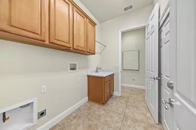 1228 Maple Leaf Court, Manteca, CA 95336 - Photo 52