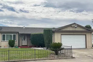 2324 50th Ave, Sacramento, CA 95822 - Photo 2