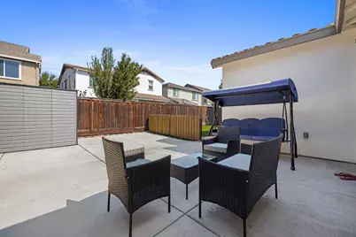 2389 Middlebury Drive, Lathrop, CA 95330 - Photo 32