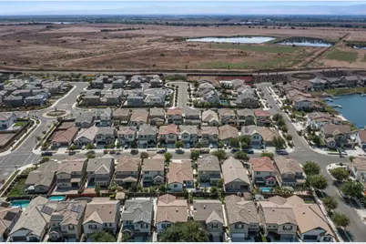2389 Middlebury Drive, Lathrop, CA 95330 - Photo 42